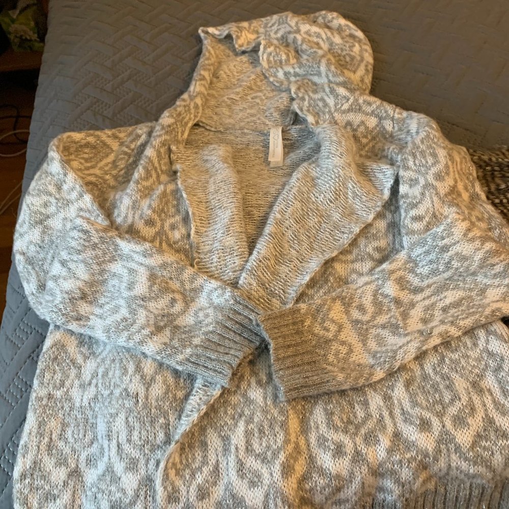 EUC Girls Aeropostale Cardigan Sweater